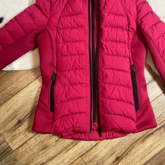 Bernardo Hooded Quilted Water Repellent Jacket - Picture 3 of 11